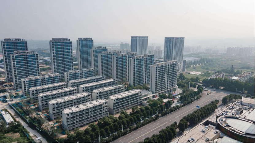 旭辉望岳府送清凉进工地，致敬最美建设者_央广网
