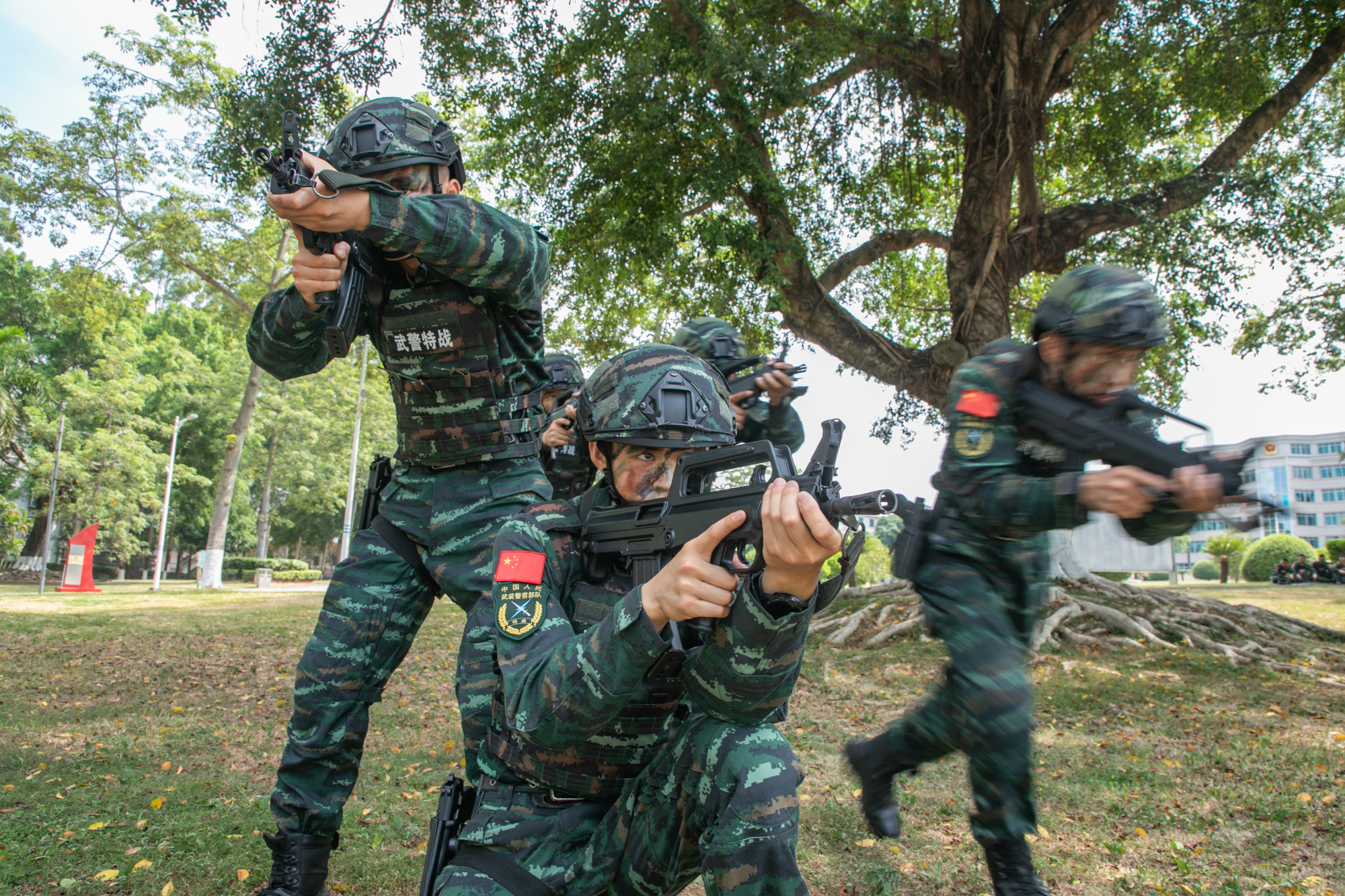 武警广西总队机动支队开展多课目训练