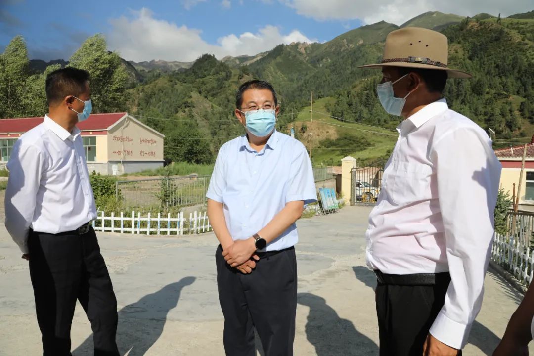 泽库县委书记王吉德深入麦秀镇督导检查防汛防灾工作_央广网