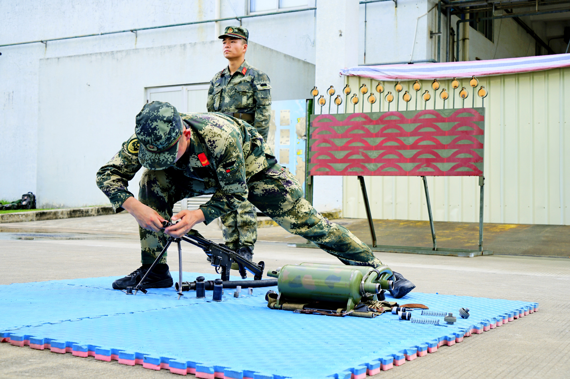 武警傅凌机动二总队图片