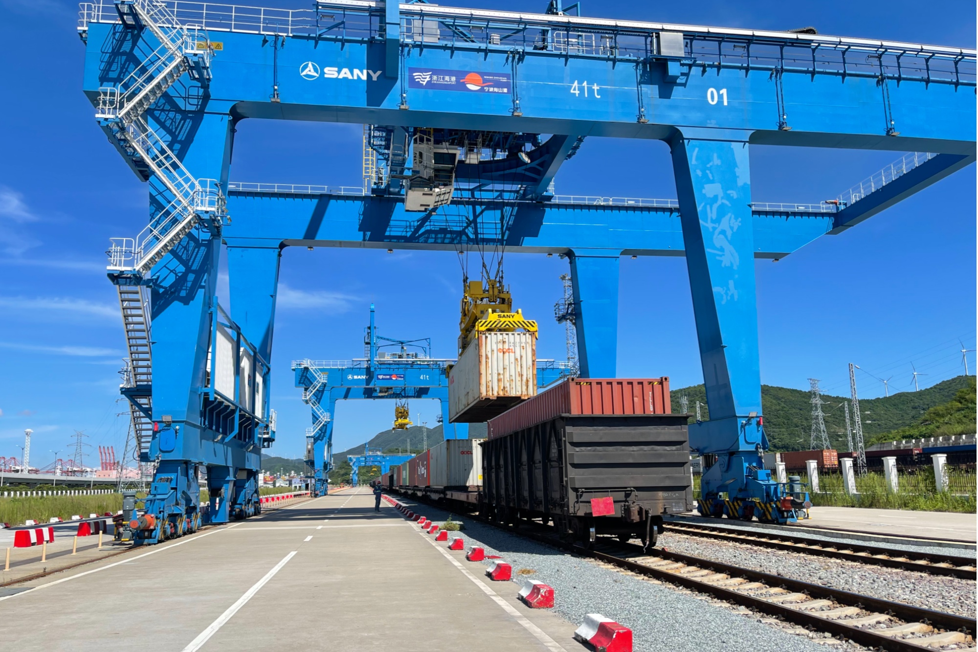 超120万标箱宁波集装箱海铁联运业务量创历史新高