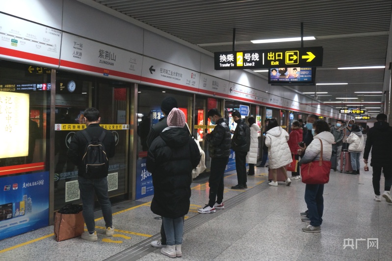 郑州地铁122座车站正常运营