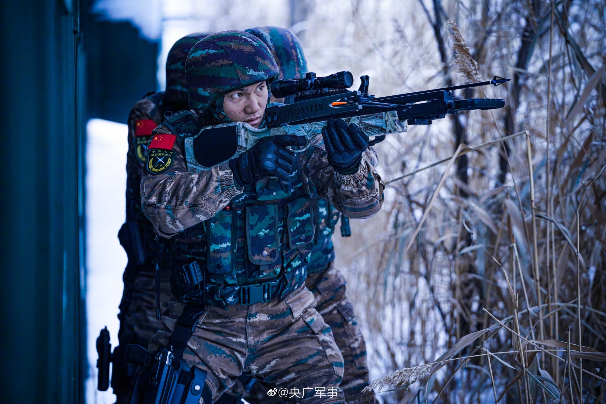 热血寒冬武警特战队员冬日练兵忙