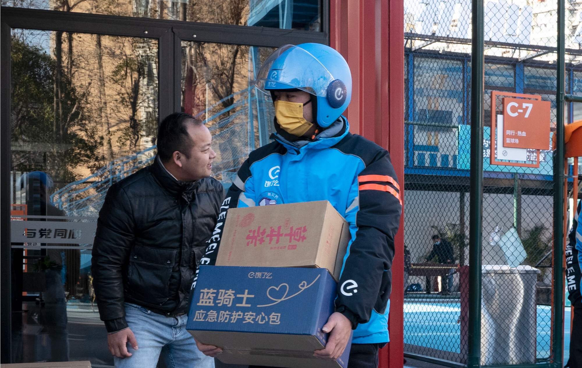 长沙饿了么骑手九成恢复 新增骑手翻番_央广网