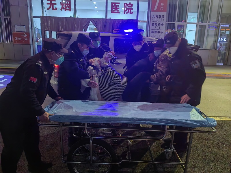 因询问换配菜海底捞客服竟澳门永利皇宫- 永利皇宫官网- 永利皇宫娱乐城 2025爆粗口！官方回应引争议