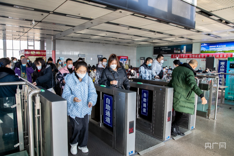 聚焦春运包头火车站全渠道开展关爱服务