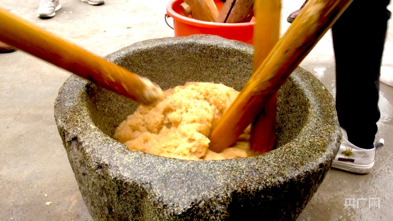年味儿里的中国｜山乡麻糍香 团圆年味浓_央广网