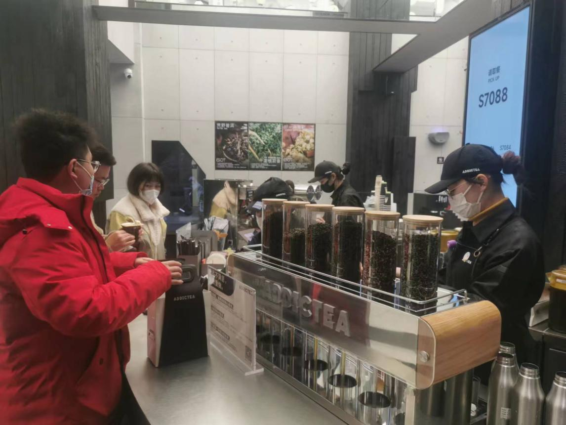 国际奶茶品牌中国首店成江汉路“新地标”