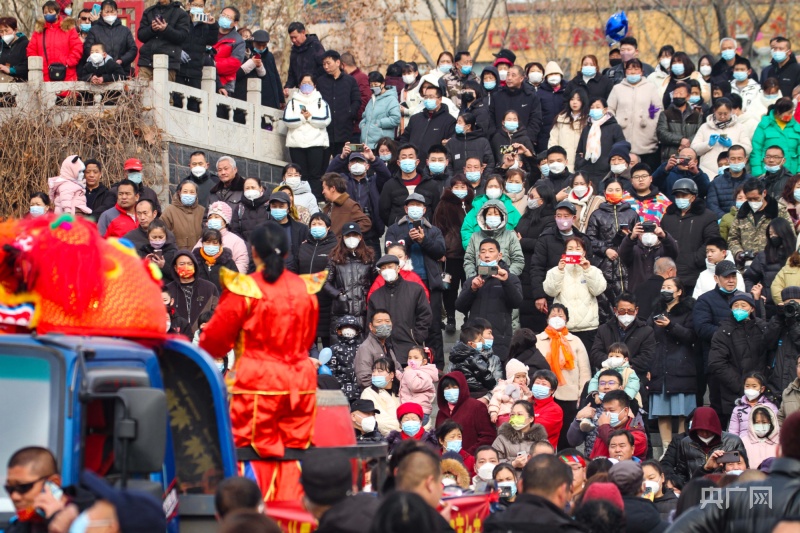 年味儿里的中国丨河北石家庄：千人巡游闹新春