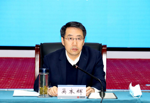 盐城市委常委,副市长吴本辉讲话(央广网发  张韬  摄)2022年,面对新冠