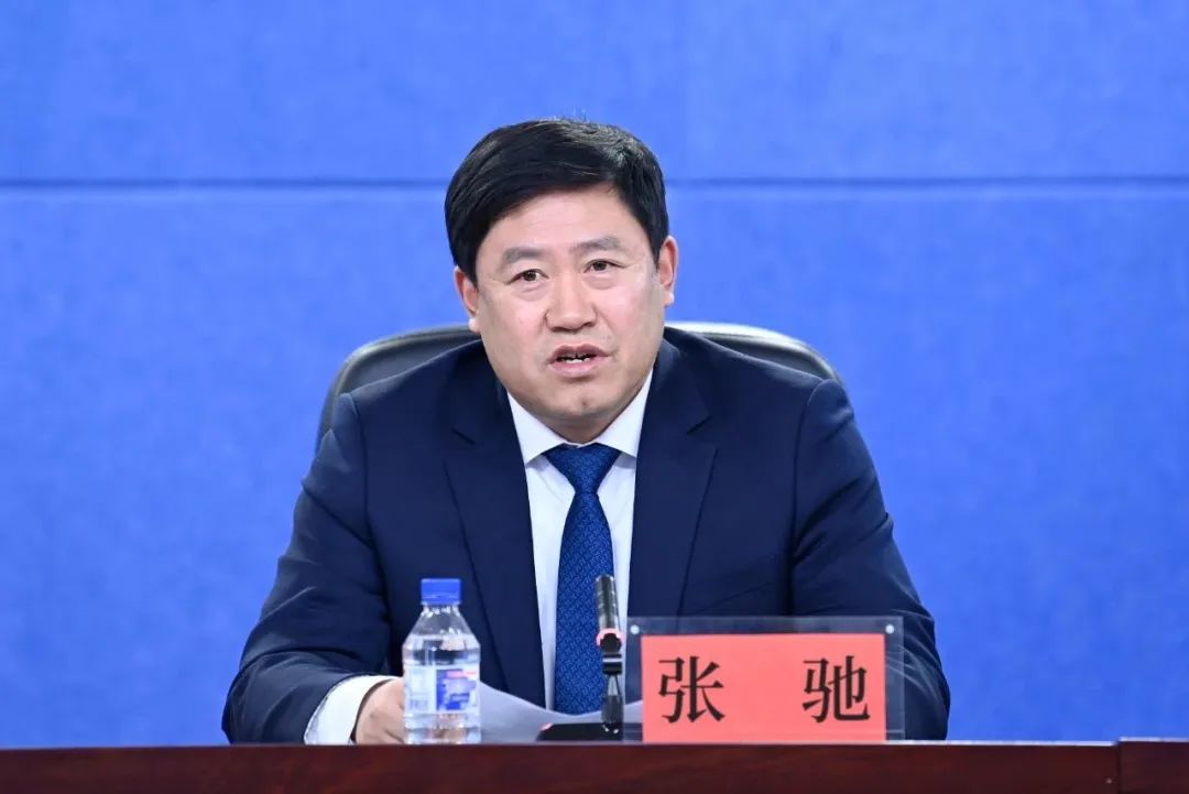 安排资金6200万元,支持各地新建55个综合嵌入式社区居家养老服务中心