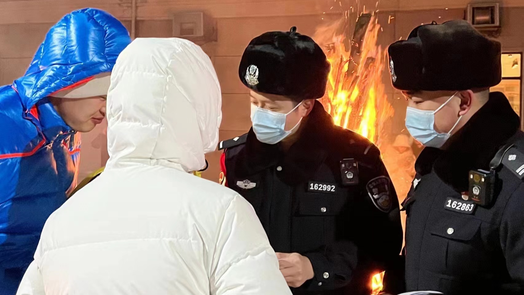 “警察蓝”让龙江的冬天格外“暖”