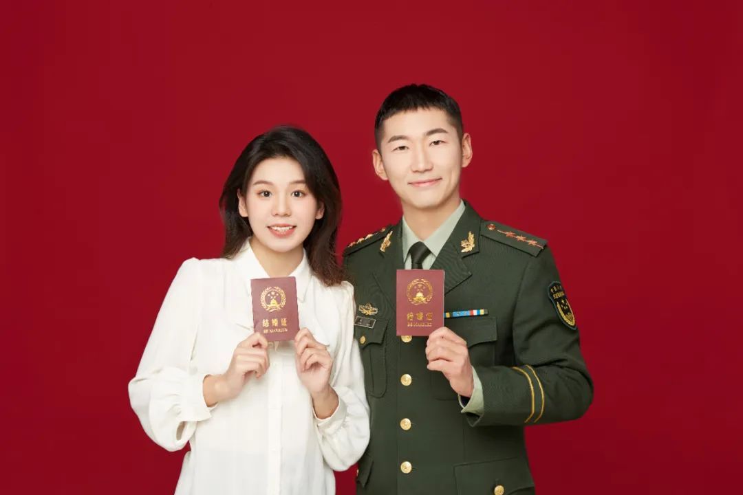 这12对军人结婚照都太好看啦!_央广网