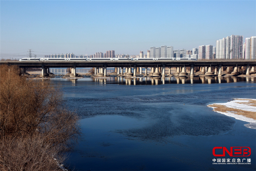 辽宁沈阳浑河冰雪渐融