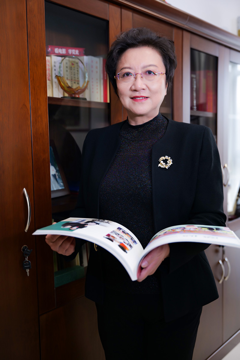 内蒙古妇联:聚焦五大任务 为建设现代化内蒙古贡献"她"力量_央广网