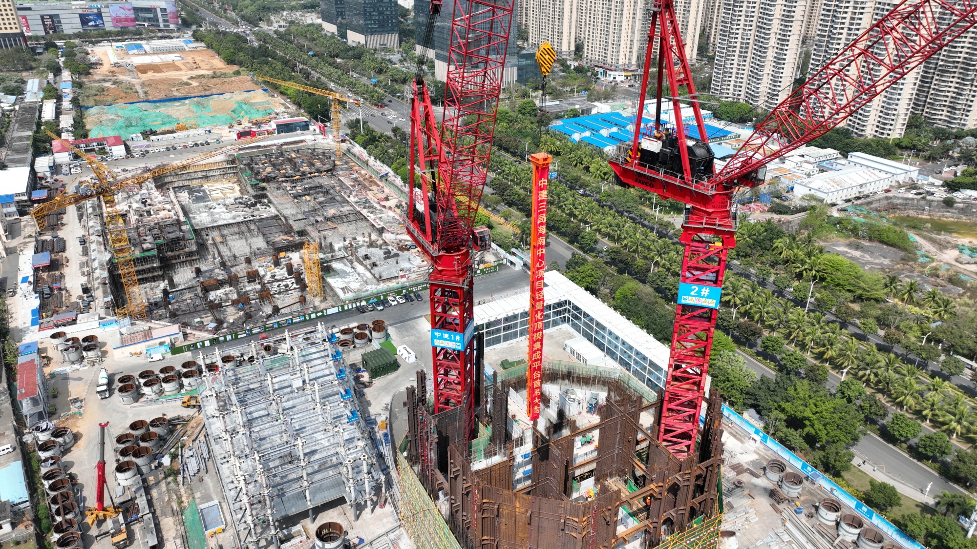 “空中造楼机”首次亮相海南_央广网