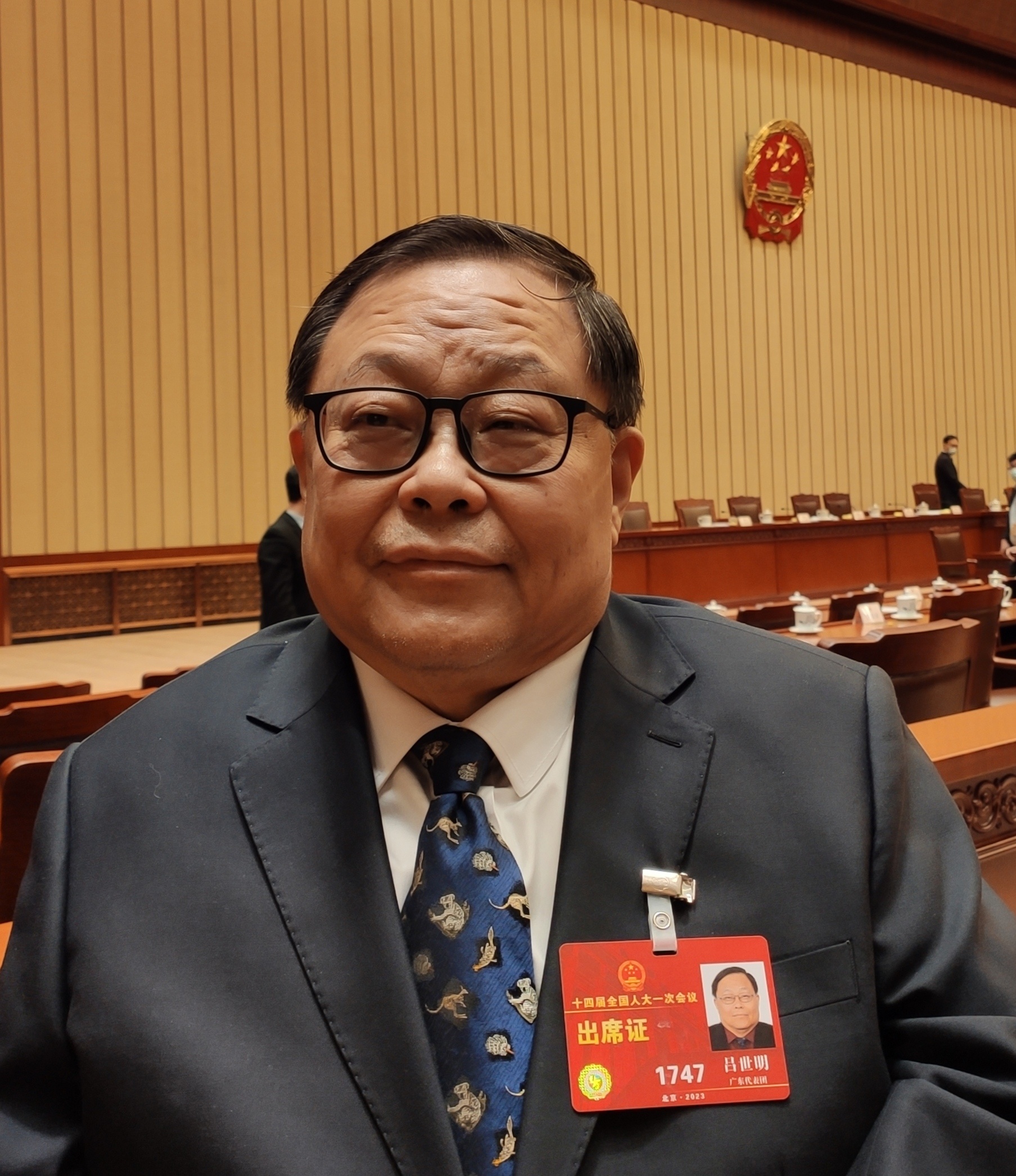 听见你@两会 | 全国人大代表、中国残联副主席吕世明:正在加快推进无障碍环境建设立法进程_央广网
