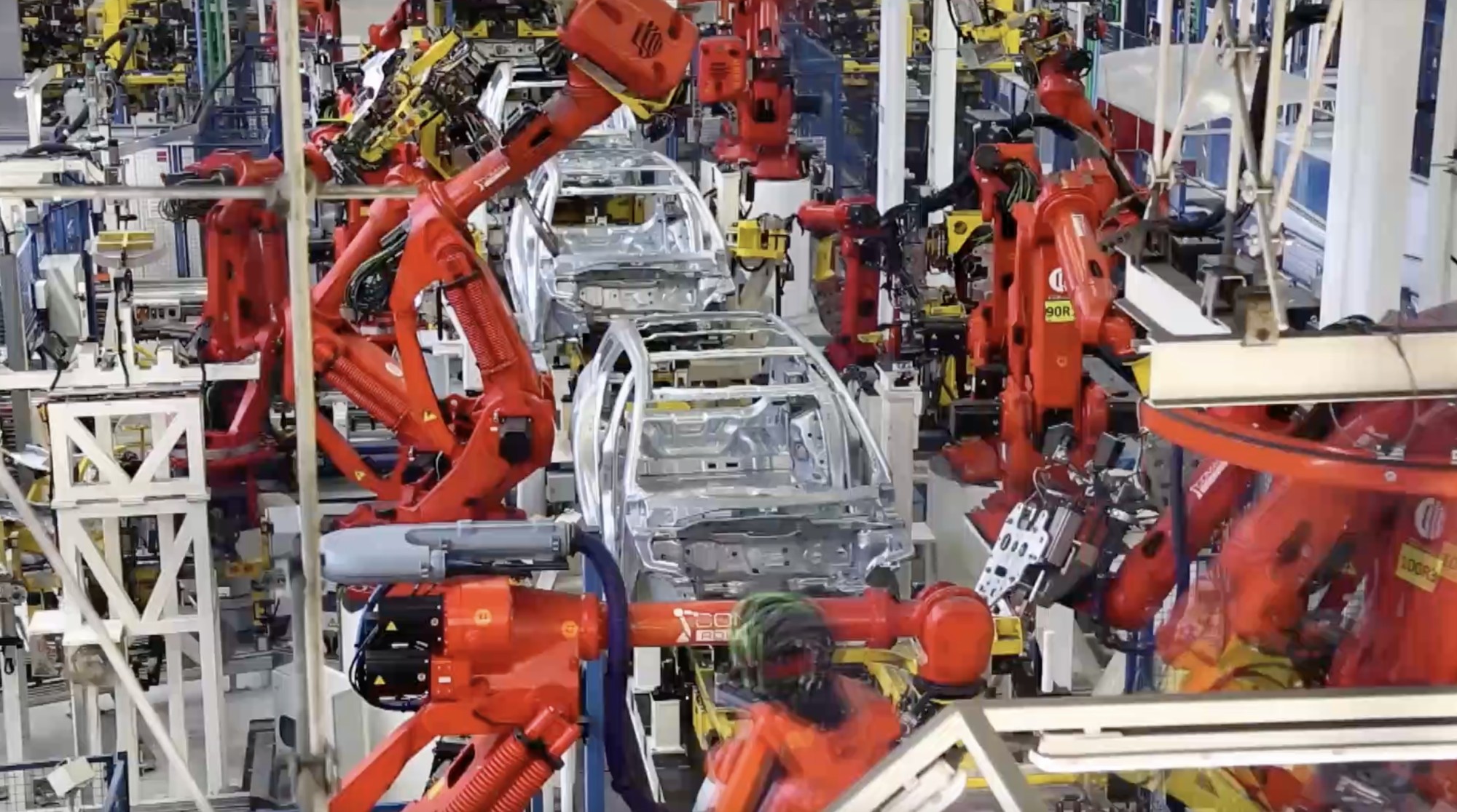 总台记者看世界｜财富稀释，里拉贬值。在土耳其，买车却是好投资_央广网