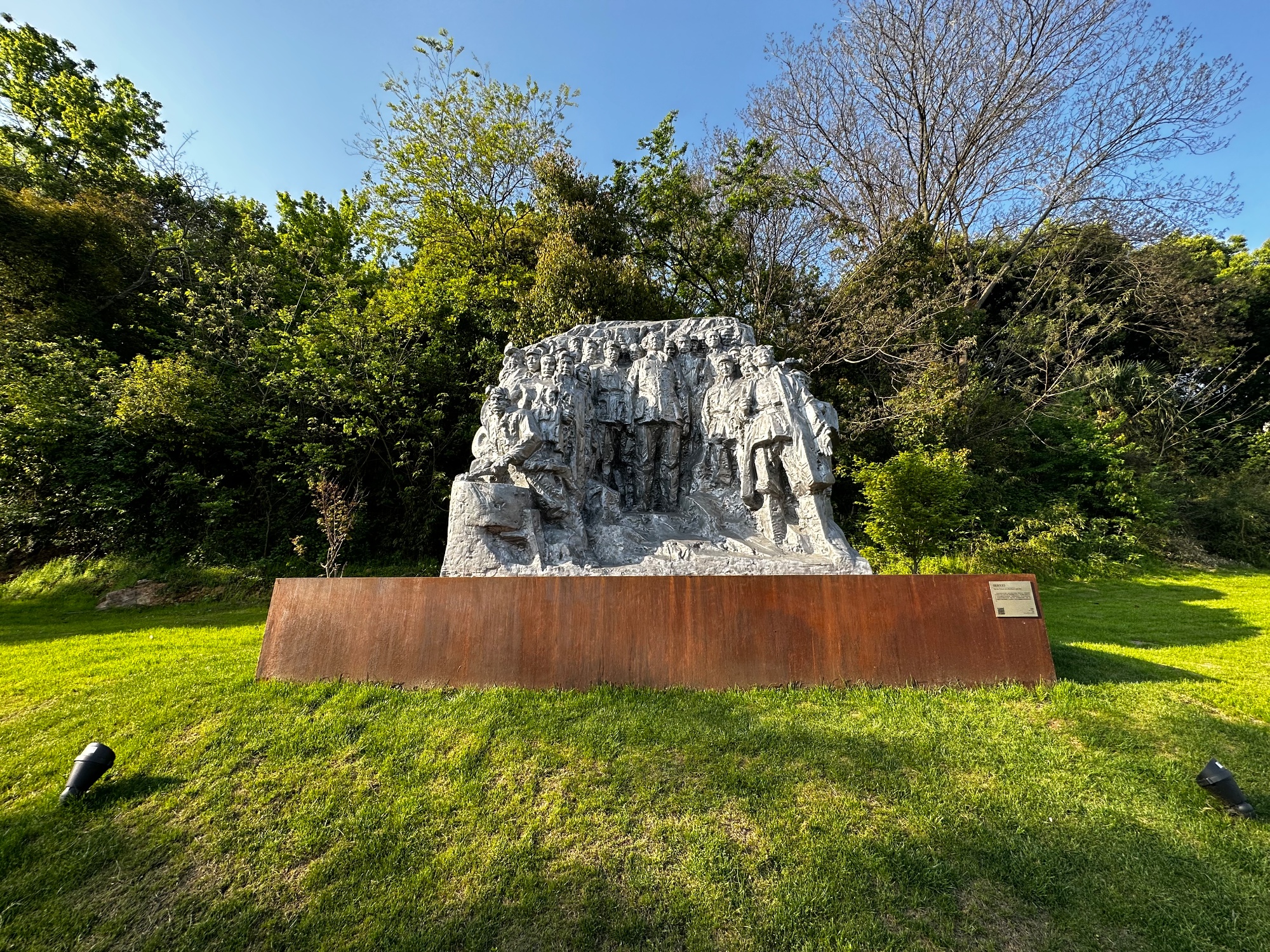 浙江首个以个人名字命名的雕塑园开园
