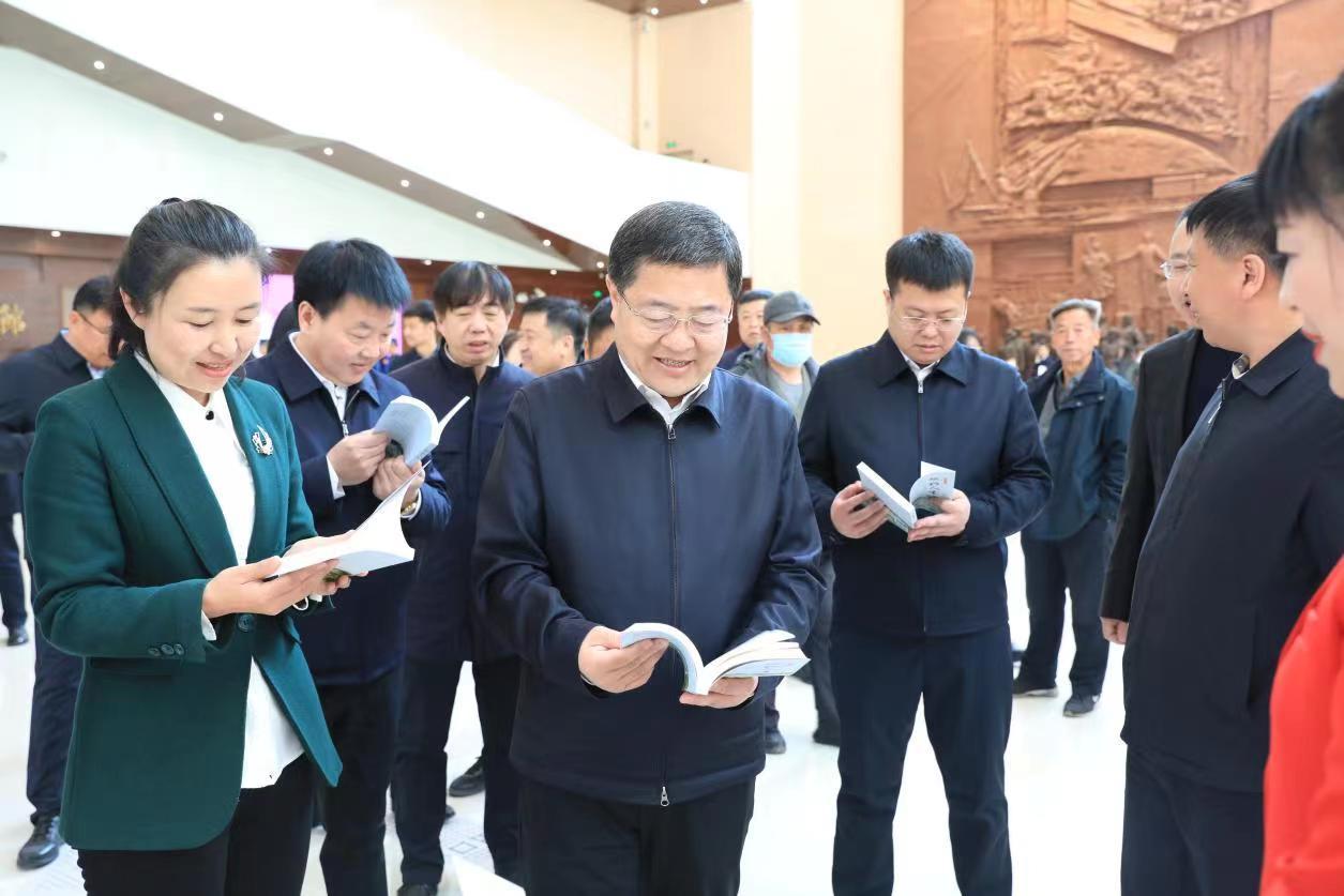 桦南县委常委,宣传部部长董丽娟在致辞发言中表示,此次启动仪式,是