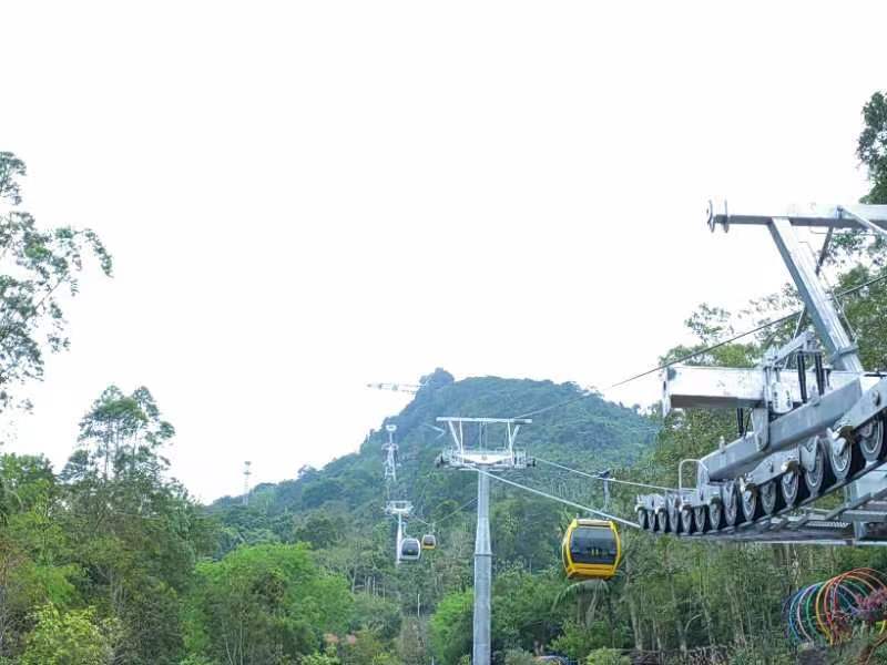 白石岭旅游区挂牌国家AAAA级旅游景区