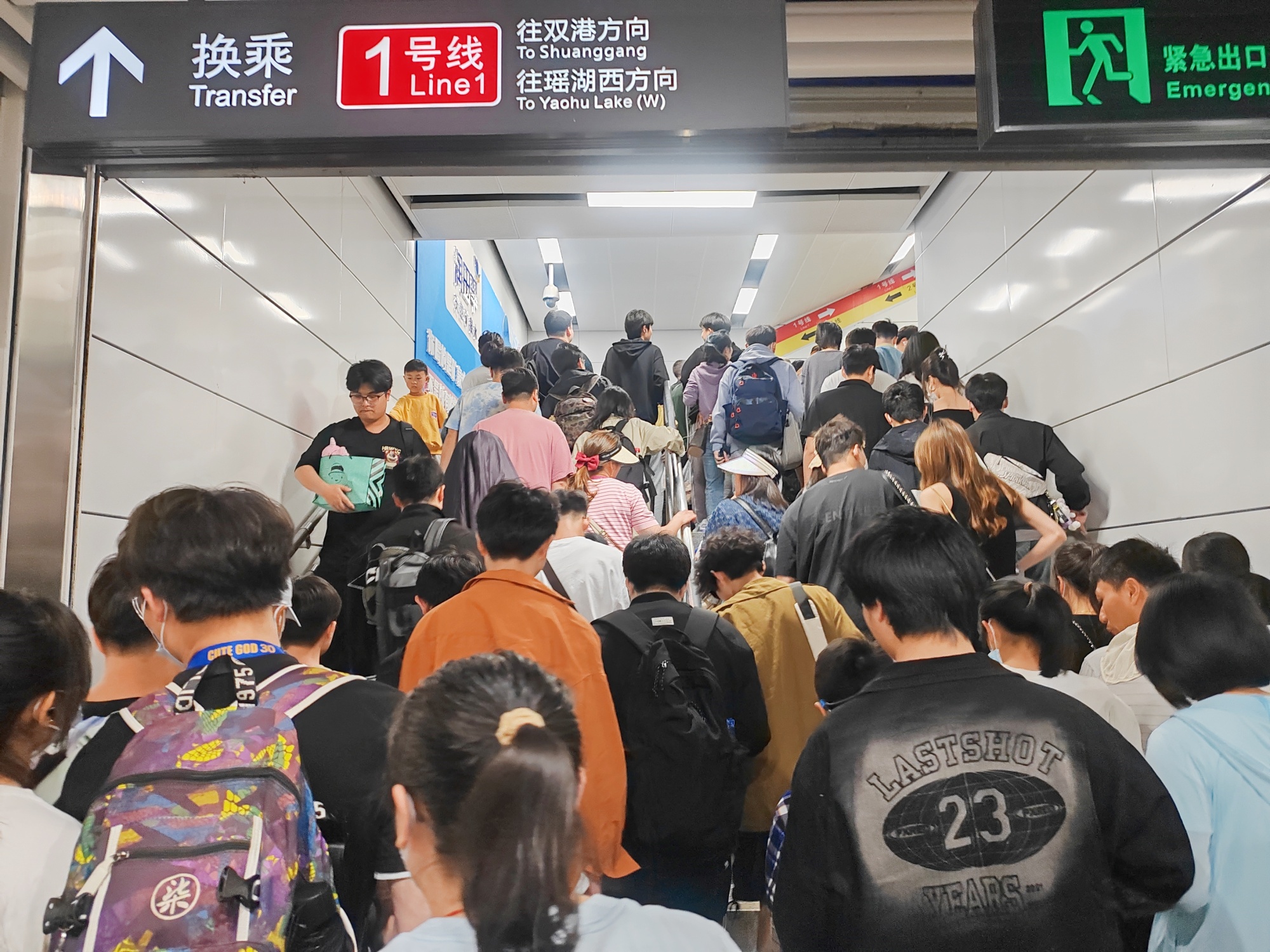 五一假期南昌人气飙升 地铁客运量单日190万创历史新高_央广网