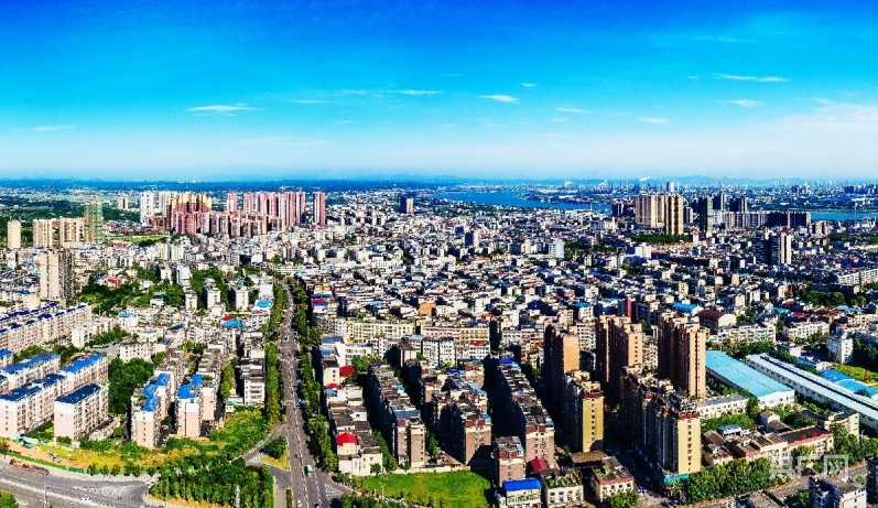 湖南湘潭县莲乡里手助力创文银发人才激发活力