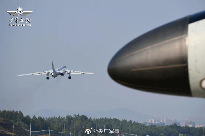 直击!航空兵数架战机千里之外远程奔袭_央广网