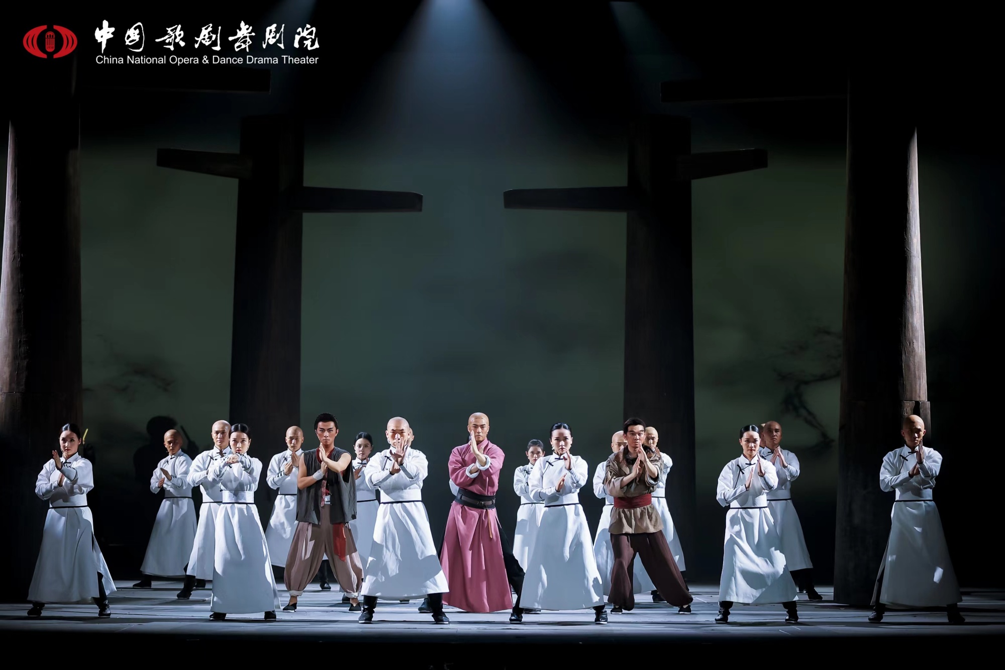“侠义之士,平民英雄”——音乐剧《侠影·咏春》首演_央广网
