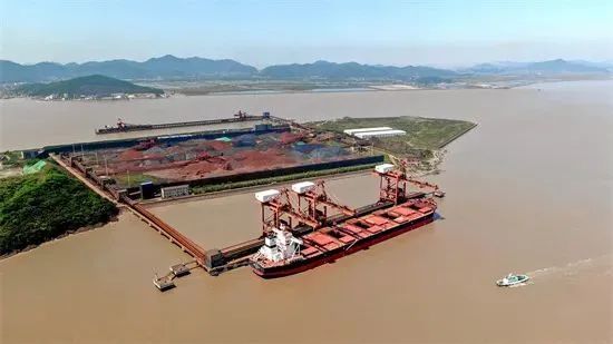 舟山武港铁矿累计吞吐量近3亿吨