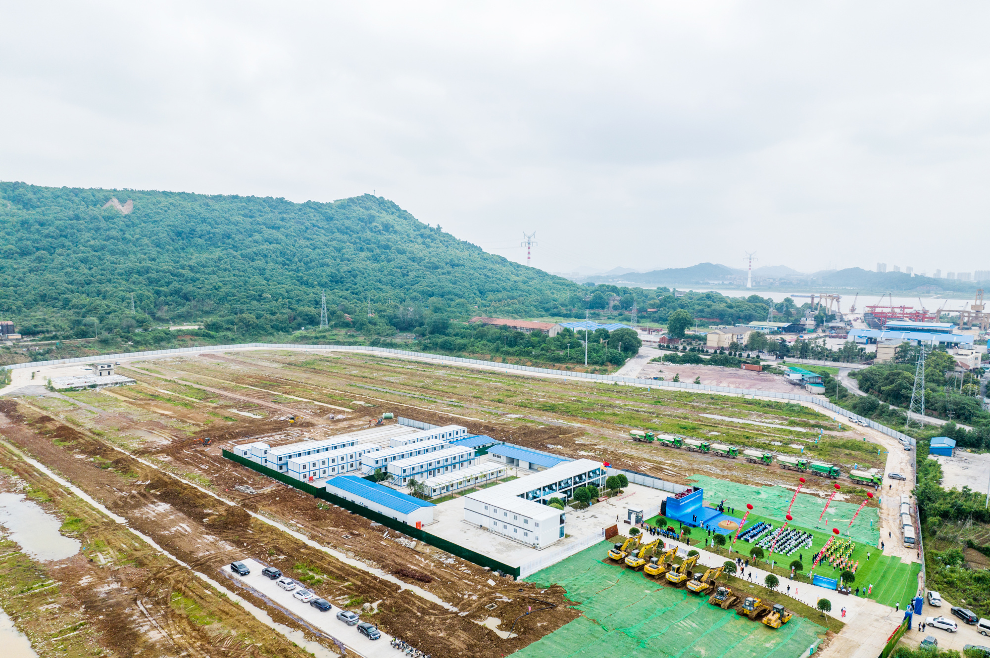 华中科技大学军山校区建设按下“加速键”