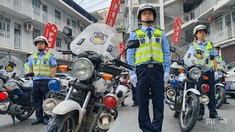 酉阳交巡警多措并举为高考护航