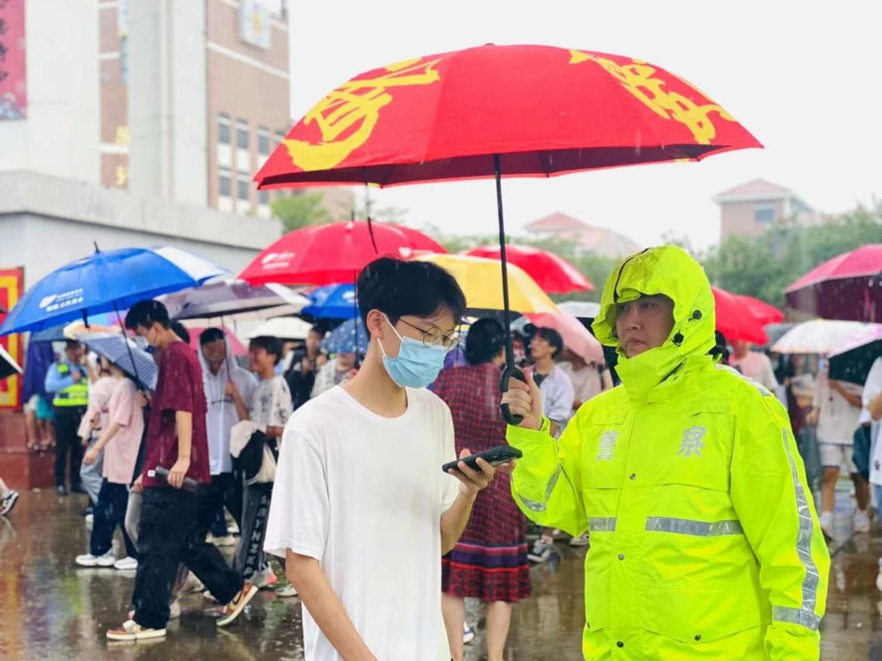 广西公安多警联动护航“平安高考”