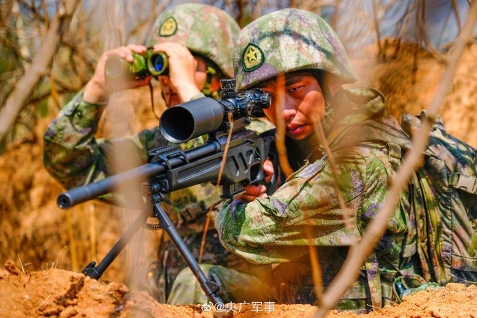 高清大图!直击陆军第75集团军某旅步兵分队多课目连贯考核现场