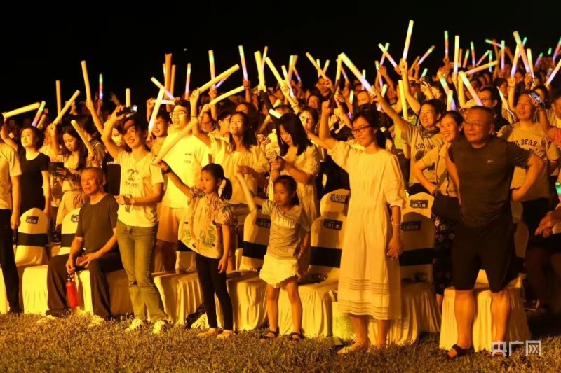 罗湖：荷花音乐节燃爆夏日