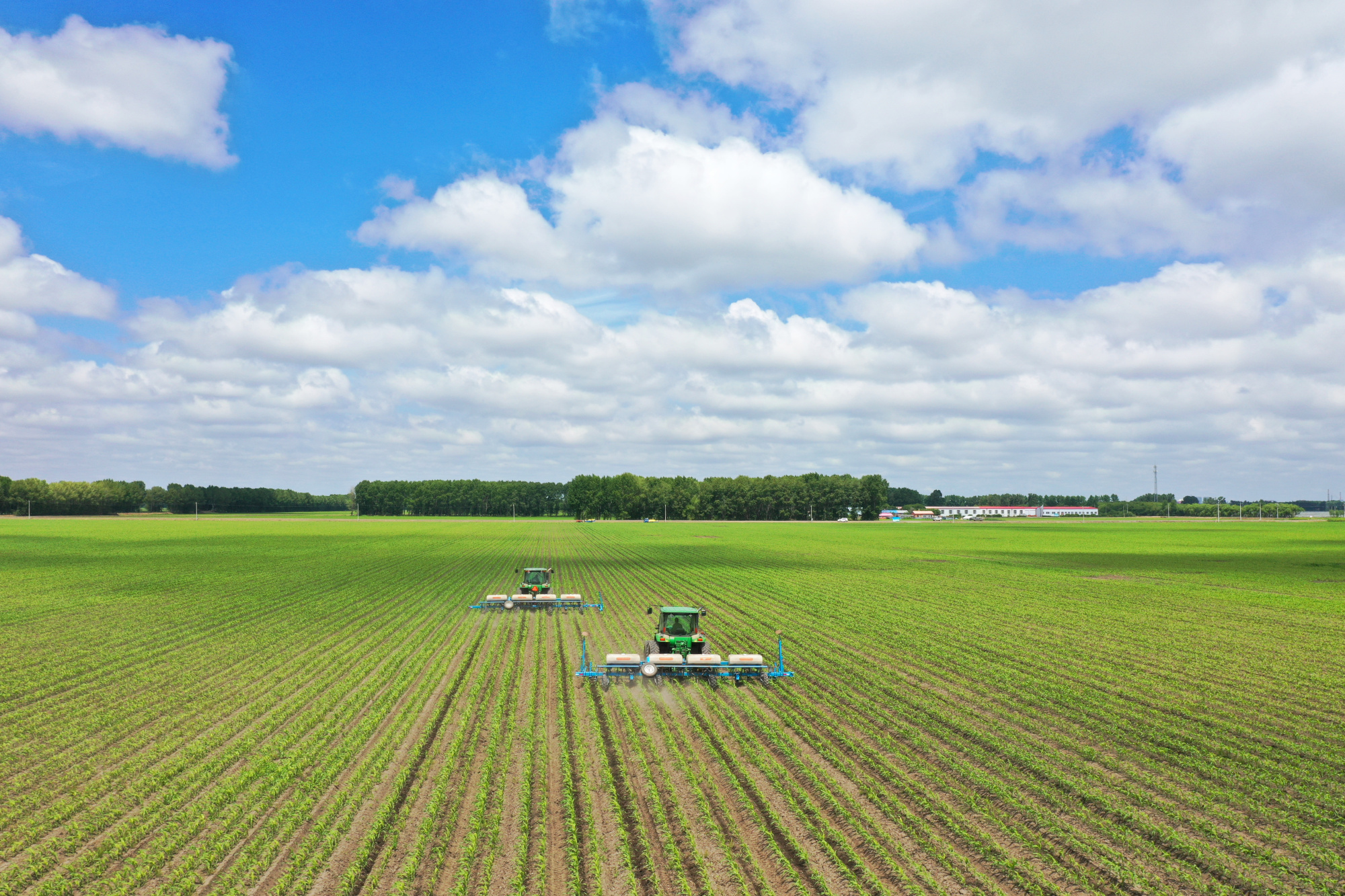 北大荒夏管壁纸上线,每一张都有"科技范儿"!_央广网