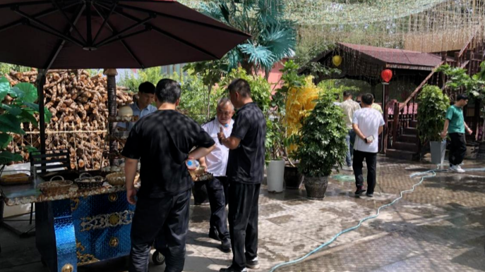 多方聚力 齐抓共管 助推美开云 开云体育官网丽乡村建设