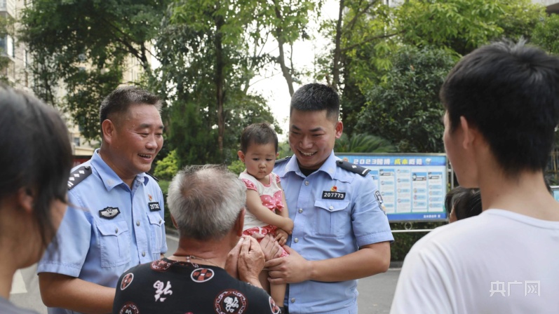 曾瀚：警察，就是要在关键时刻站得出来