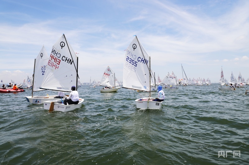 梅沙全国青少年帆船赛厦门站开赛 360名小水手扬帆共航