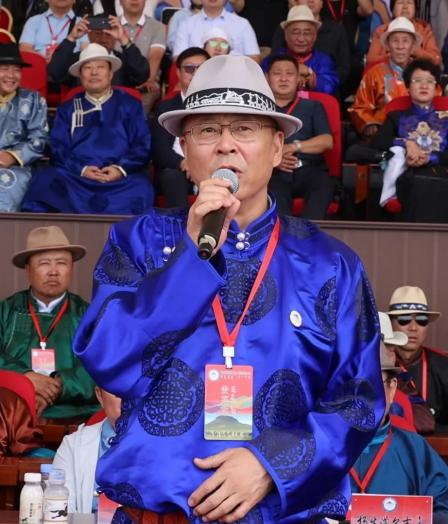 盟委副书记,政法委书记赵辉,旗四大班子领导以及曾在阿巴嘎旗工作过的