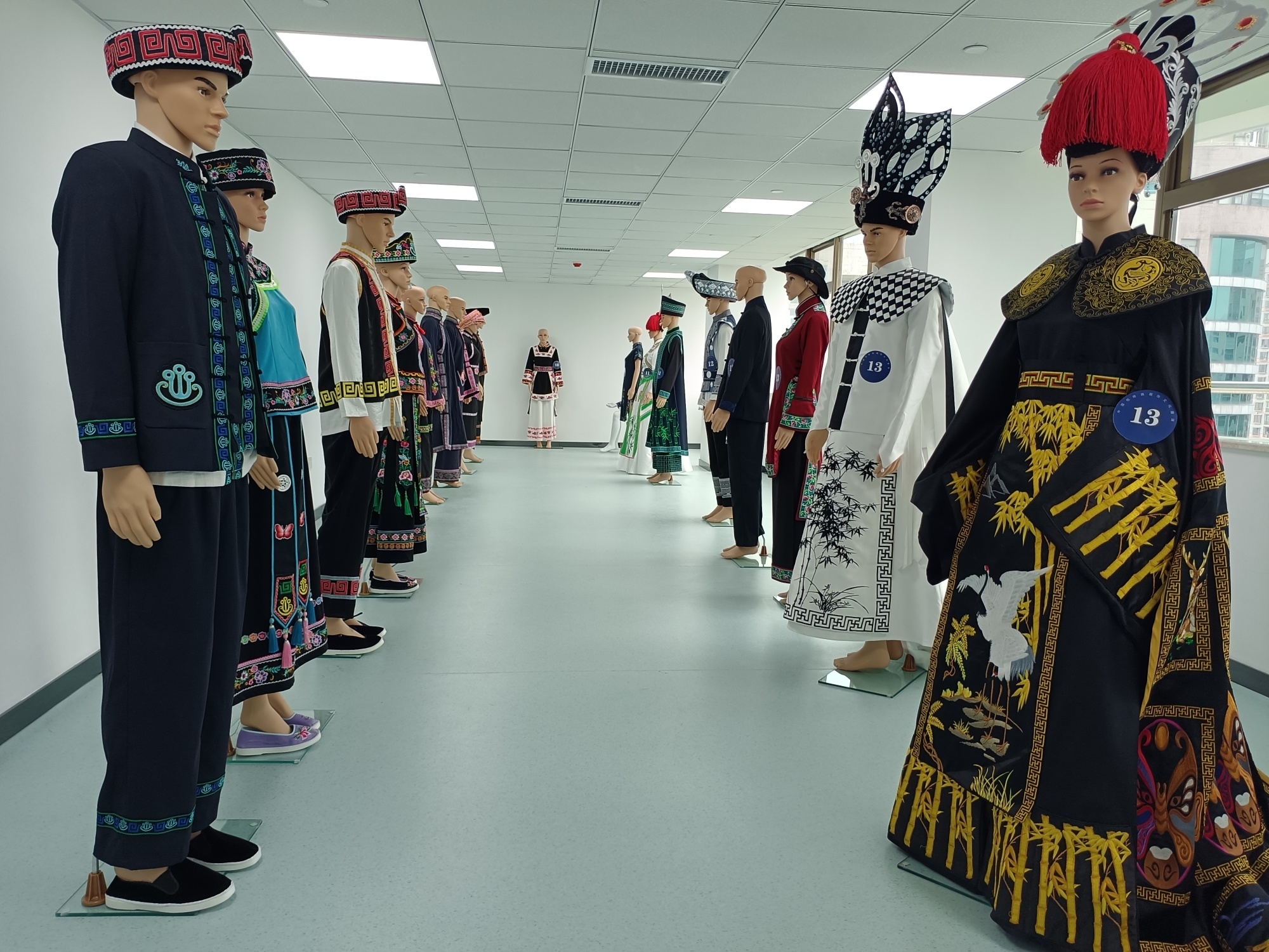 中国仡佬族服饰文化展演活动在贵阳启动_央广网