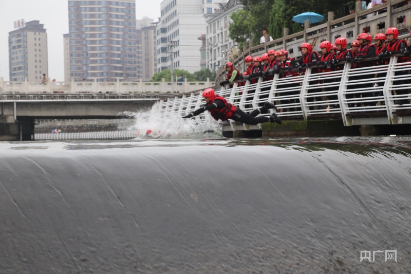 萍乡消防：水域救援培训 打造水上“尖兵”
