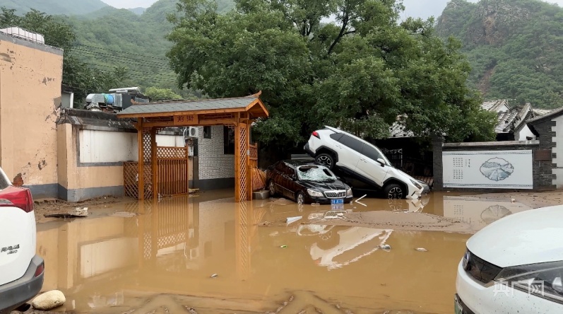 北京暴雨救援现场图片