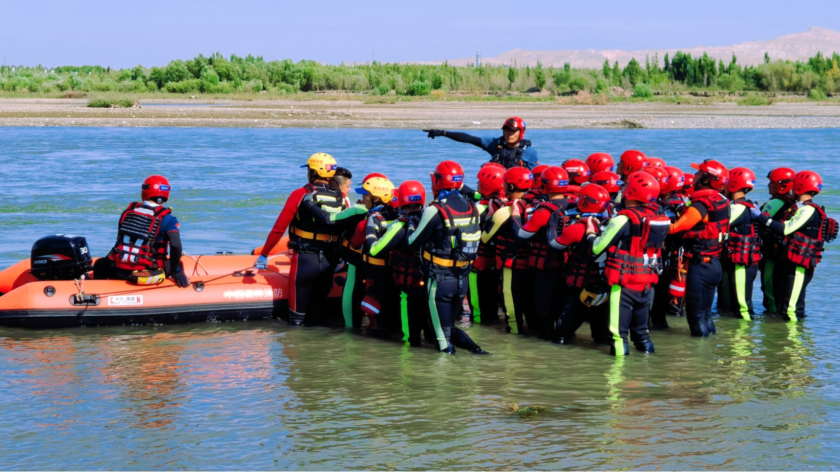 新疆森林消防总队开展水域救援培训阶段性考核验收工作纳米体育(图1)