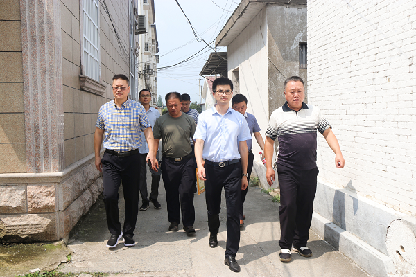 兴化戴南:立功喜报送上门