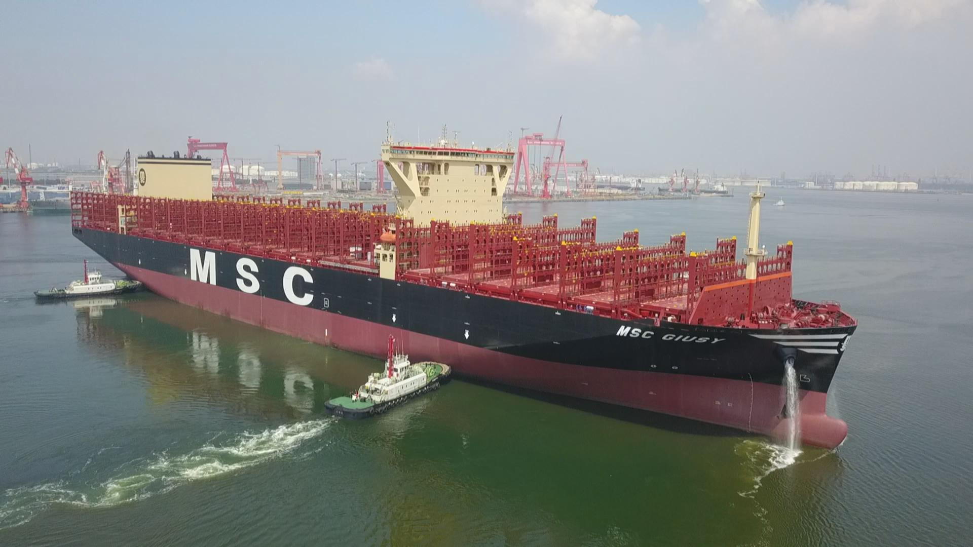 华北地区最大集装箱船在津试航