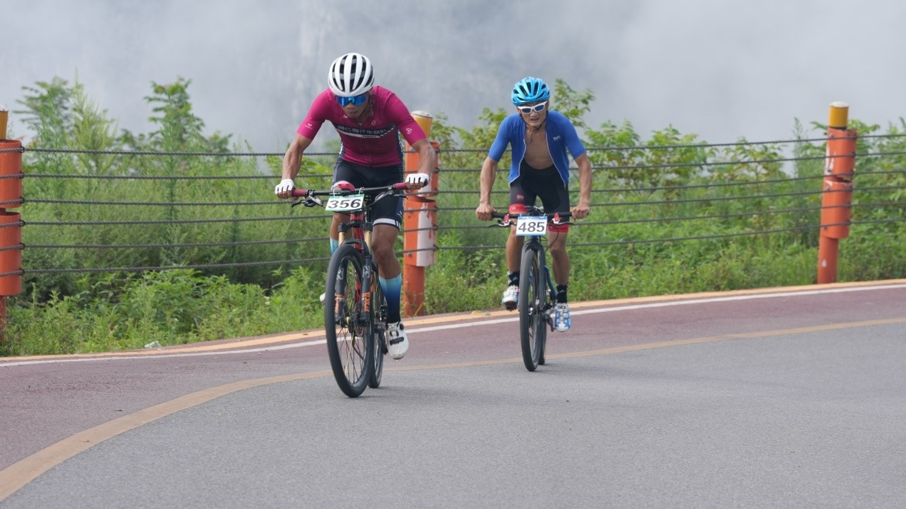 纳米体育“大美里耶·云端上的骑行”第四届八面山自行车邀请赛火热开赛(图4)