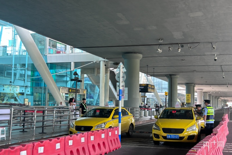 江北机场T2航站楼巡游出租汽车候客点增加