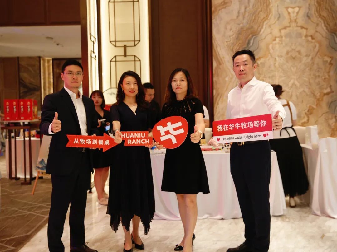 兴安盟农牧局乡村产业发展科负责人孙明洋来到"国货优