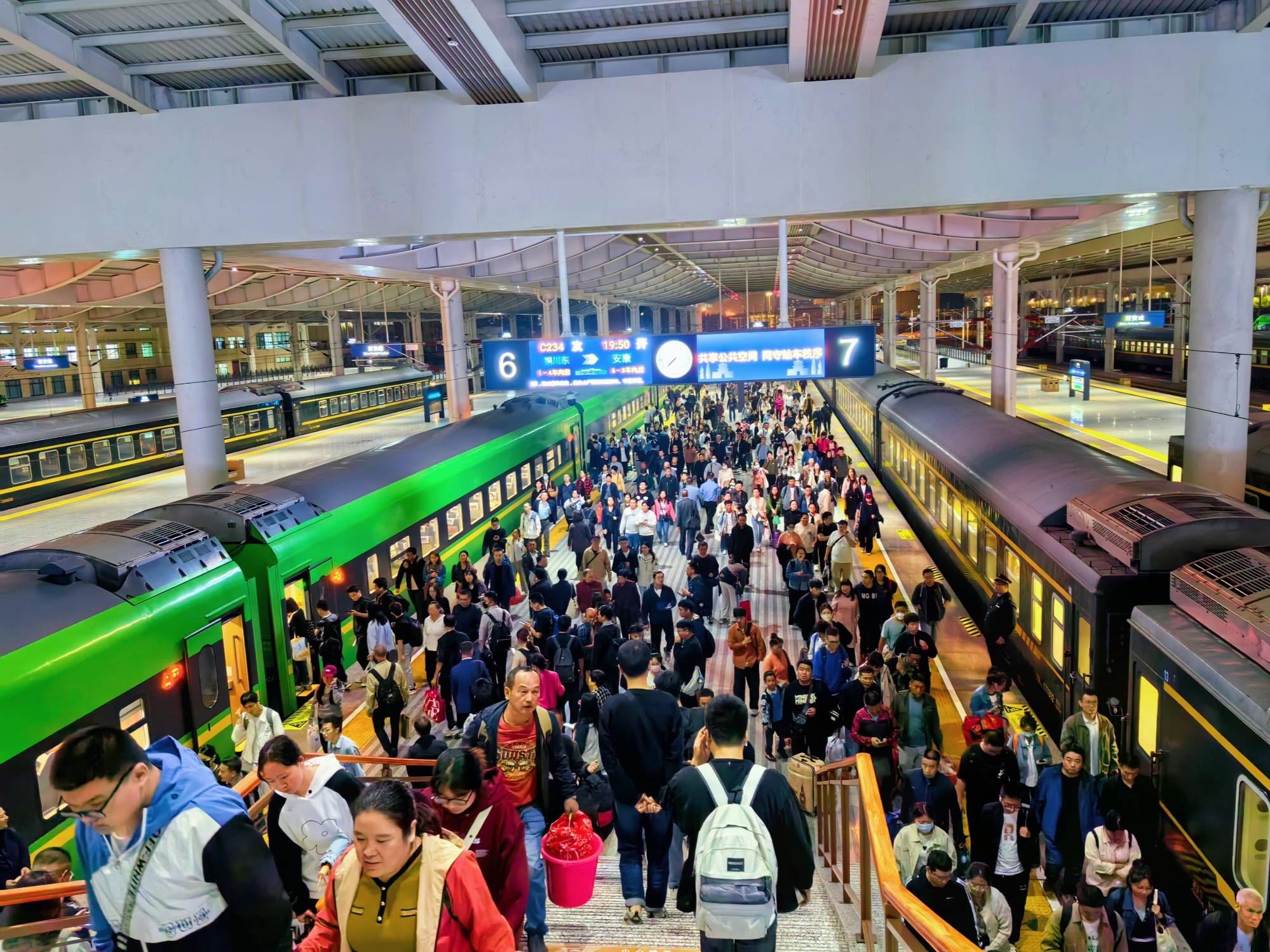西安铁路假期发送旅客将超650万人